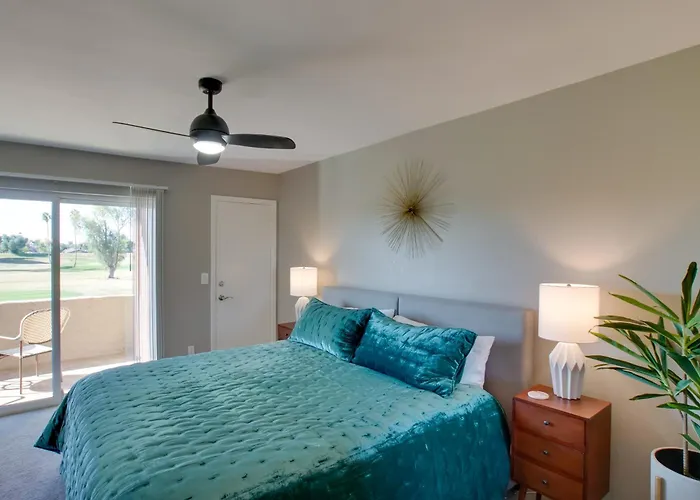 Holiday home 2 Mi To Old Town Scottsdale: W/ Pool Access! Scottsdale