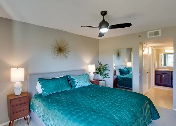 2 Mi To Old Town Scottsdale: W/ Pool Access! *