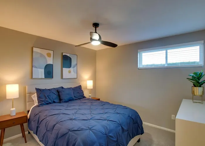 2 Mi To Old Town Scottsdale: W/ Pool Access! Holiday home *